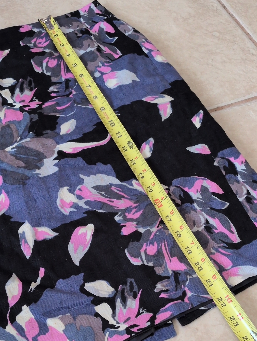 Ann Taylor Floral Pencil Skirt Size 10 - Picture 4 of 5